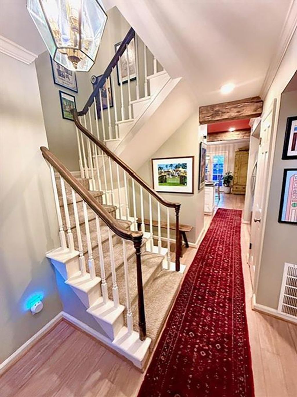 Photo of 28 Old Ivy Square NE, Atlanta, GA 30342 (MLS # 7729231)