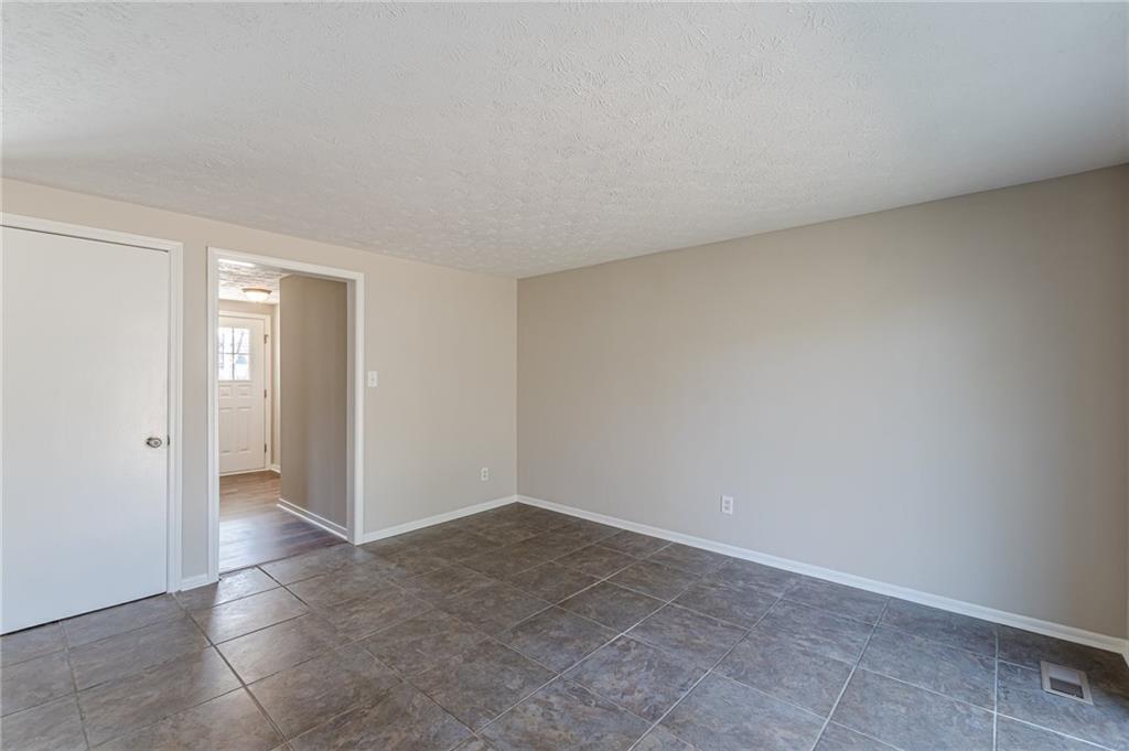 3344 Creekwood Drive, Rex, Georgia image 35