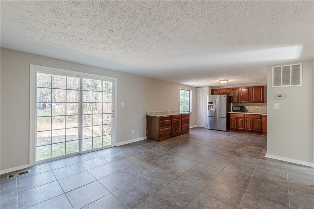 3344 Creekwood Drive, Rex, Georgia image 37