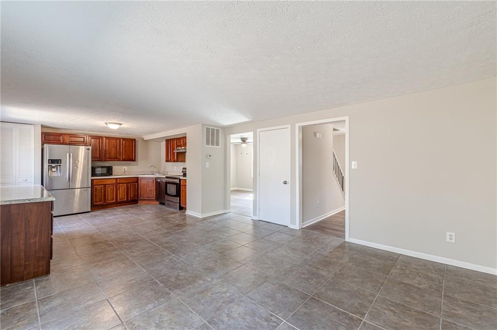3344 Creekwood Drive, Rex, Georgia image 36