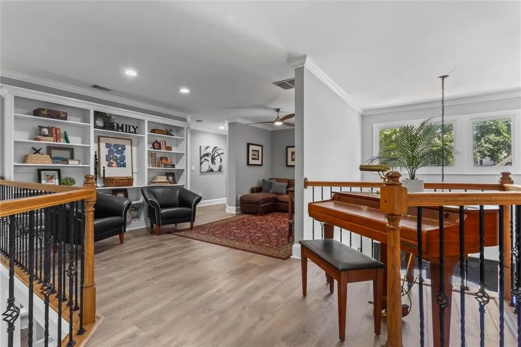 Alpharetta, Georgia 30005, United States, 4 Bedrooms Bedrooms, ,5 BathroomsBathrooms,Residential,Active,200342