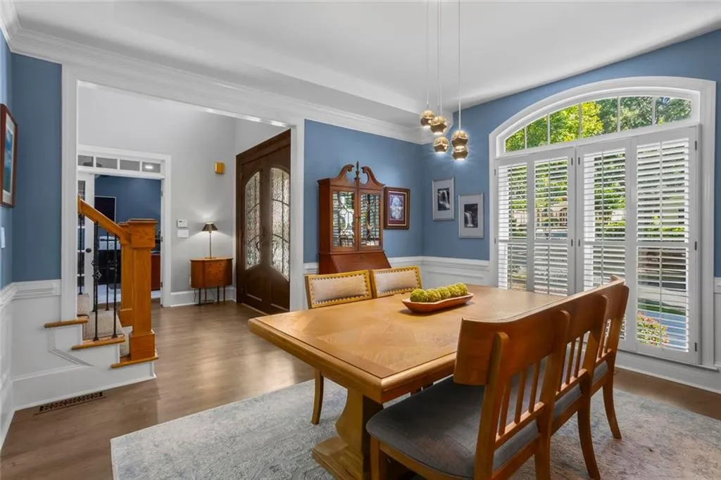 Alpharetta, Georgia 30005, United States, 4 Bedrooms Bedrooms, ,5 BathroomsBathrooms,Residential,Active,200342