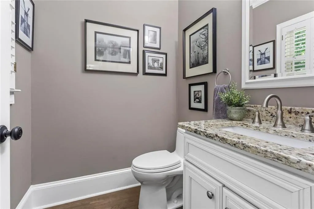 Alpharetta, Georgia 30005, United States, 4 Bedrooms Bedrooms, ,5 BathroomsBathrooms,Residential,Active,200342