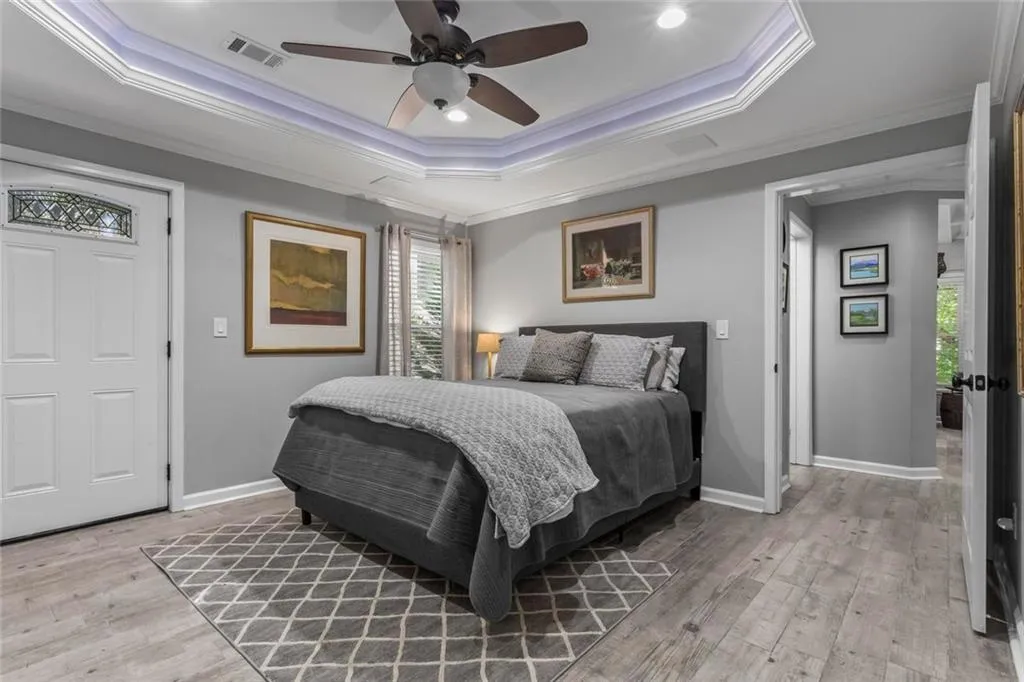 Alpharetta, Georgia 30005, United States, 4 Bedrooms Bedrooms, ,5 BathroomsBathrooms,Residential,Active,200342