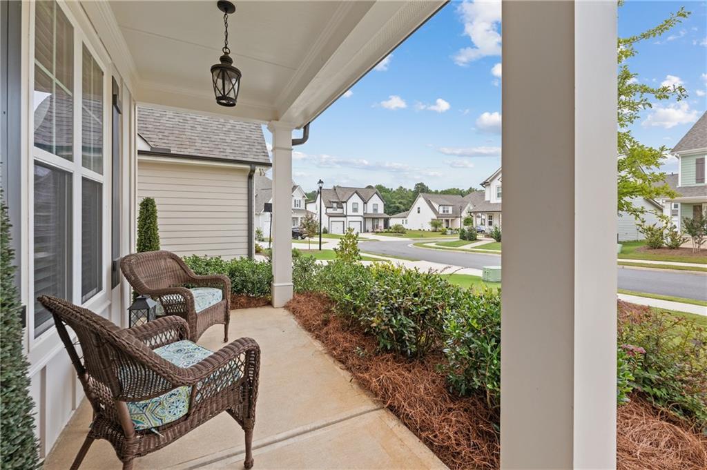 5117 Parkwood Drive, Flowery Branch, Georgia image 4