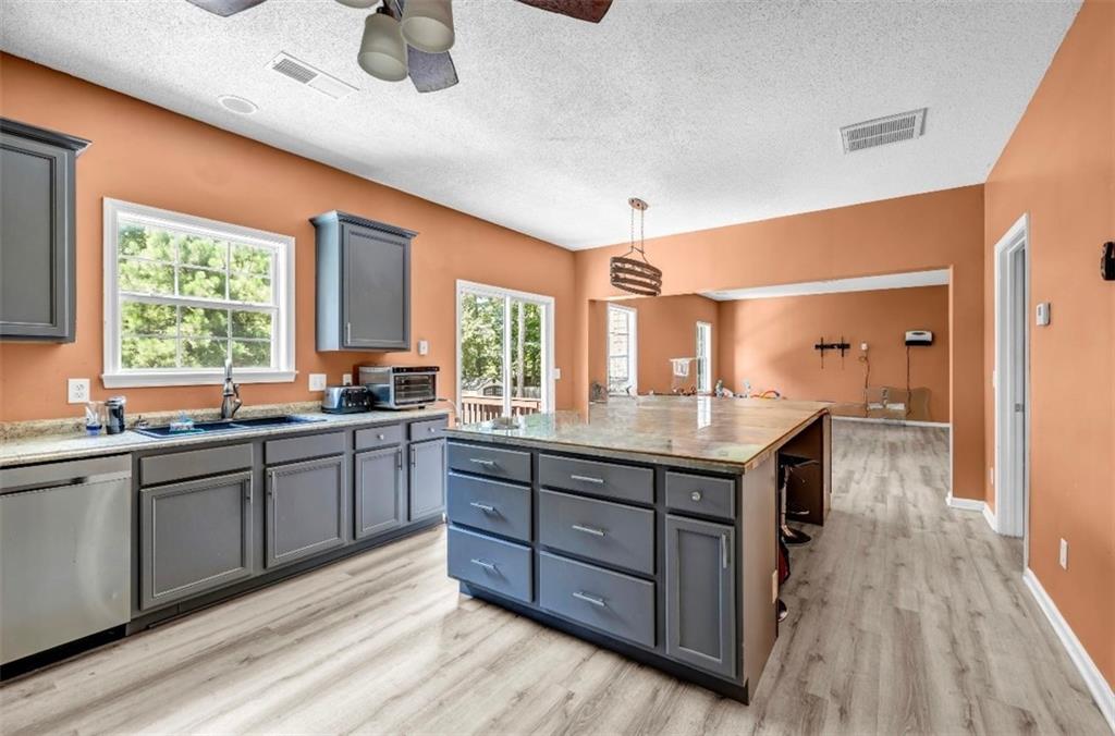 6365 Polar Fox Court