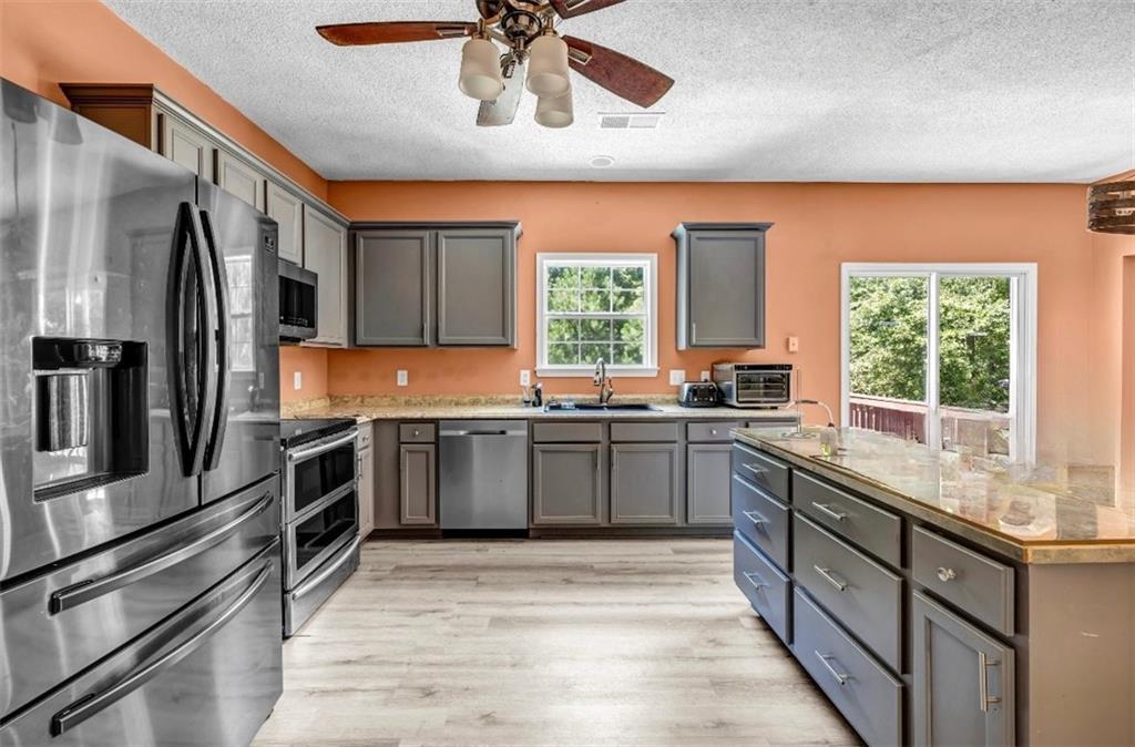 6365 Polar Fox Court