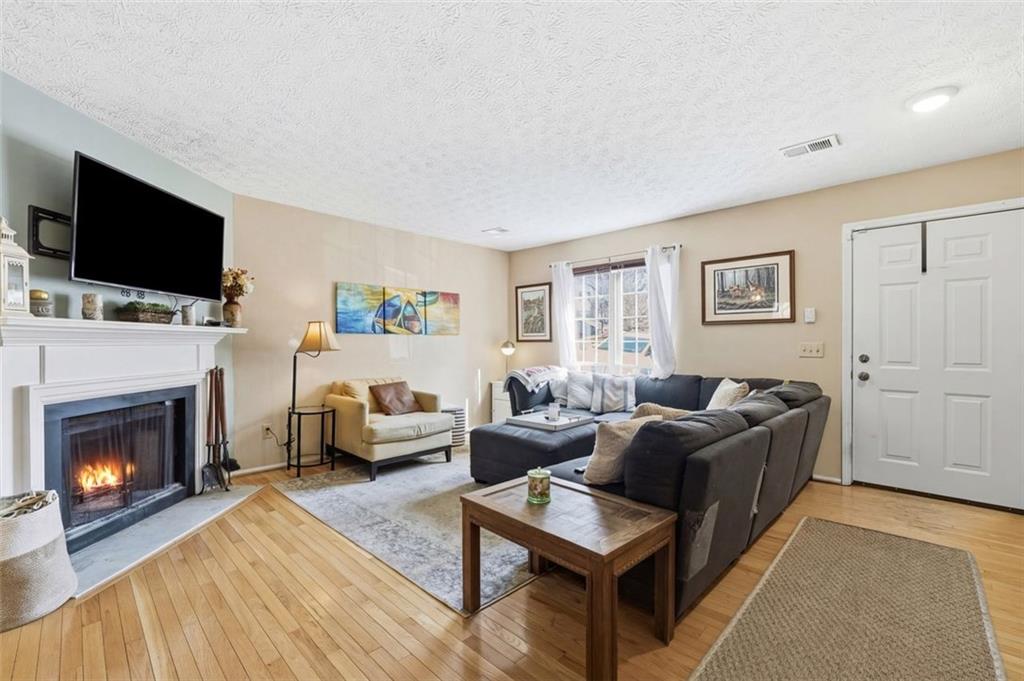 2605 Queen Anne Court