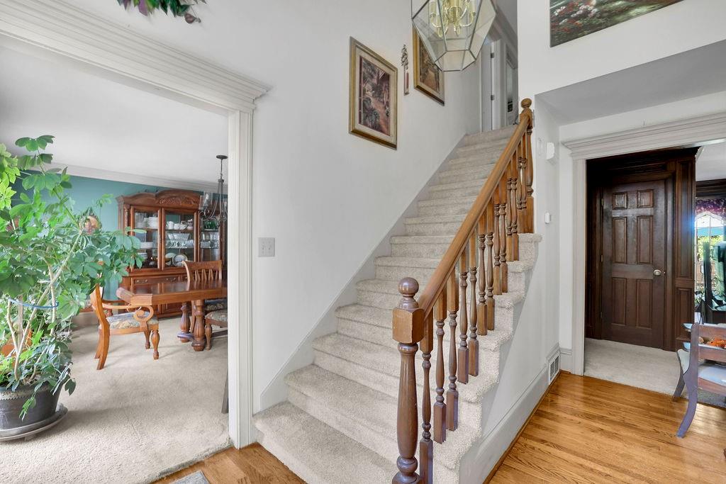 1339 Saint Michaels Court SW