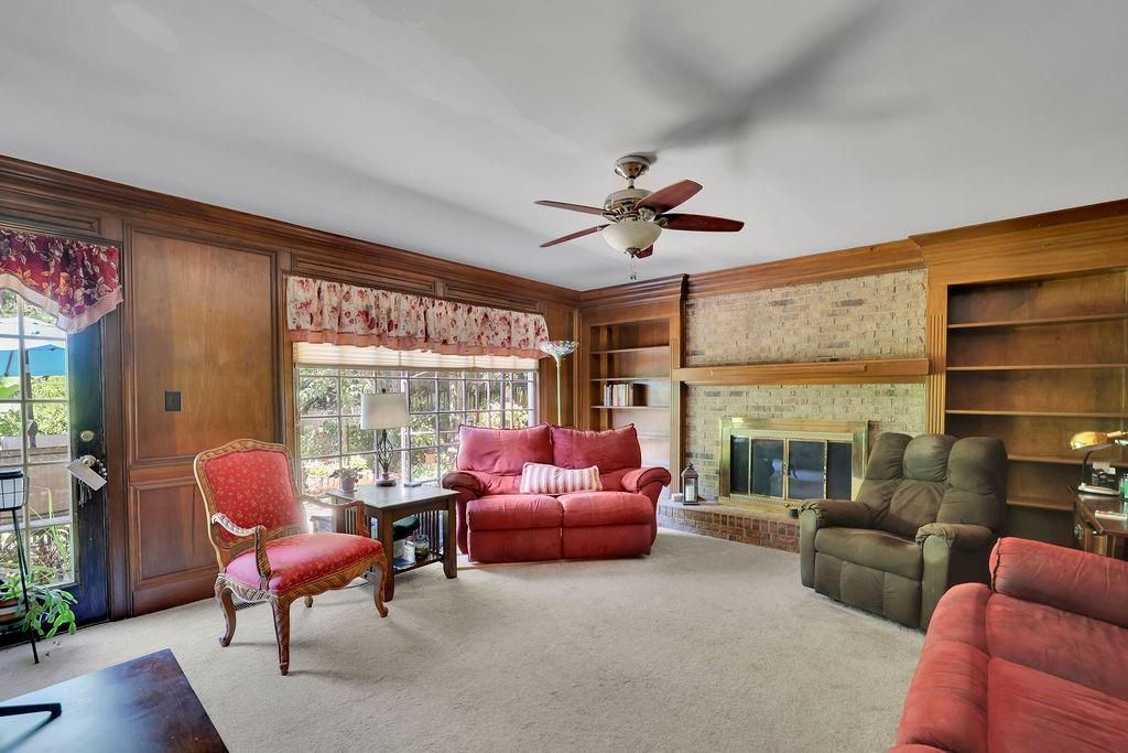 1339 Saint Michaels Court SW