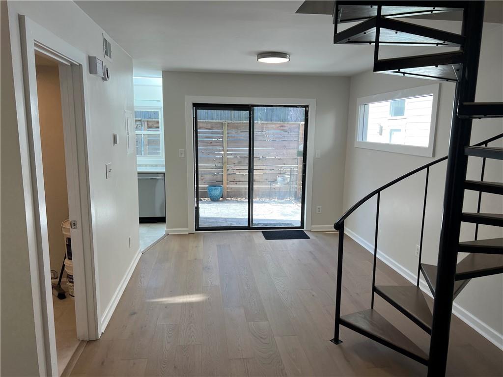 855 Greenwood Avenue NE K