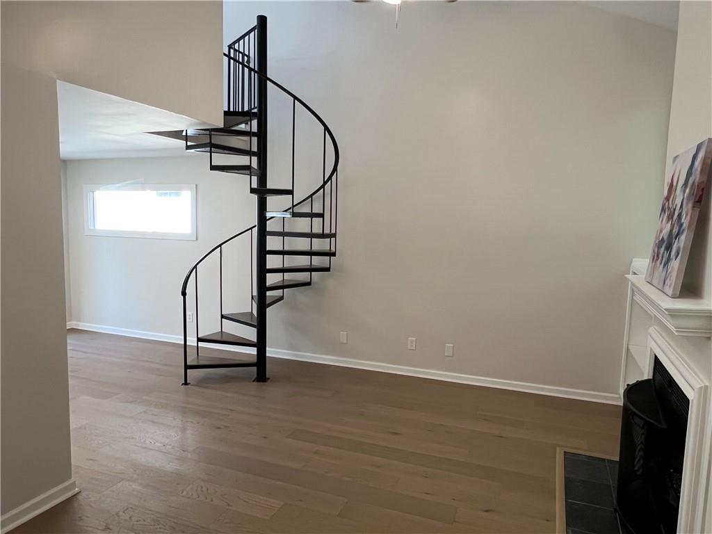 855 Greenwood Avenue NE K