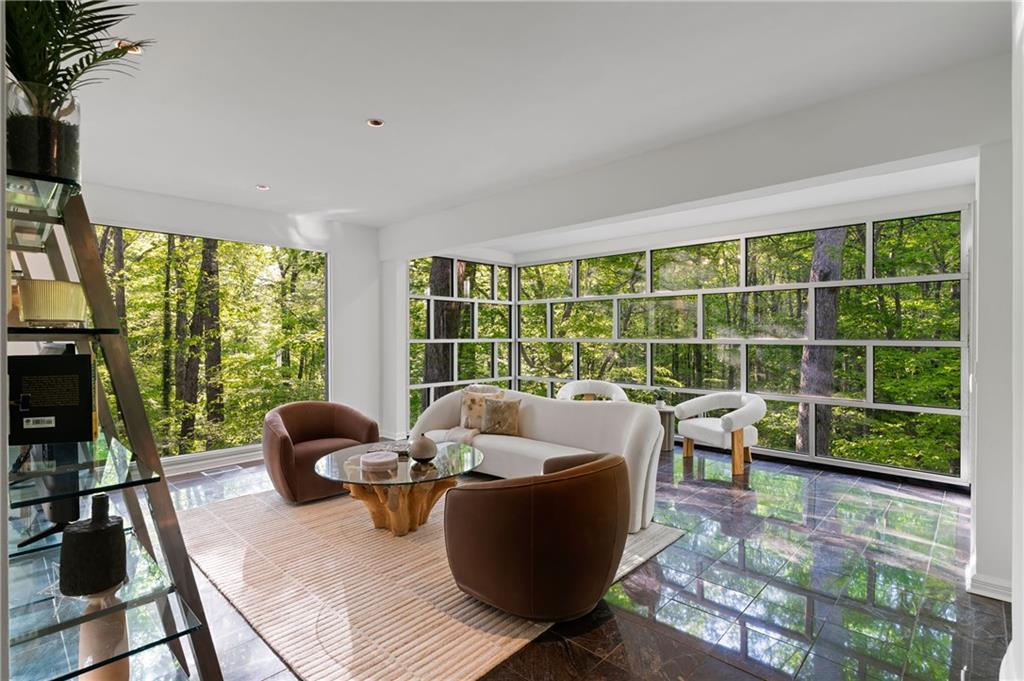 1121 Dawn View Lane, Atlanta, Georgia image 12