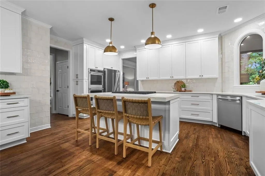 Alpharetta, Georgia 30005, United States, 5 Bedrooms Bedrooms, ,3 BathroomsBathrooms,Residential,Active,156073