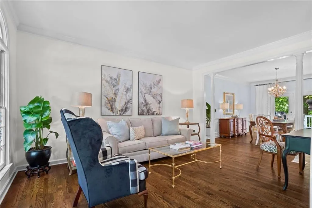 Alpharetta, Georgia 30005, United States, 5 Bedrooms Bedrooms, ,3 BathroomsBathrooms,Residential,Active,156073