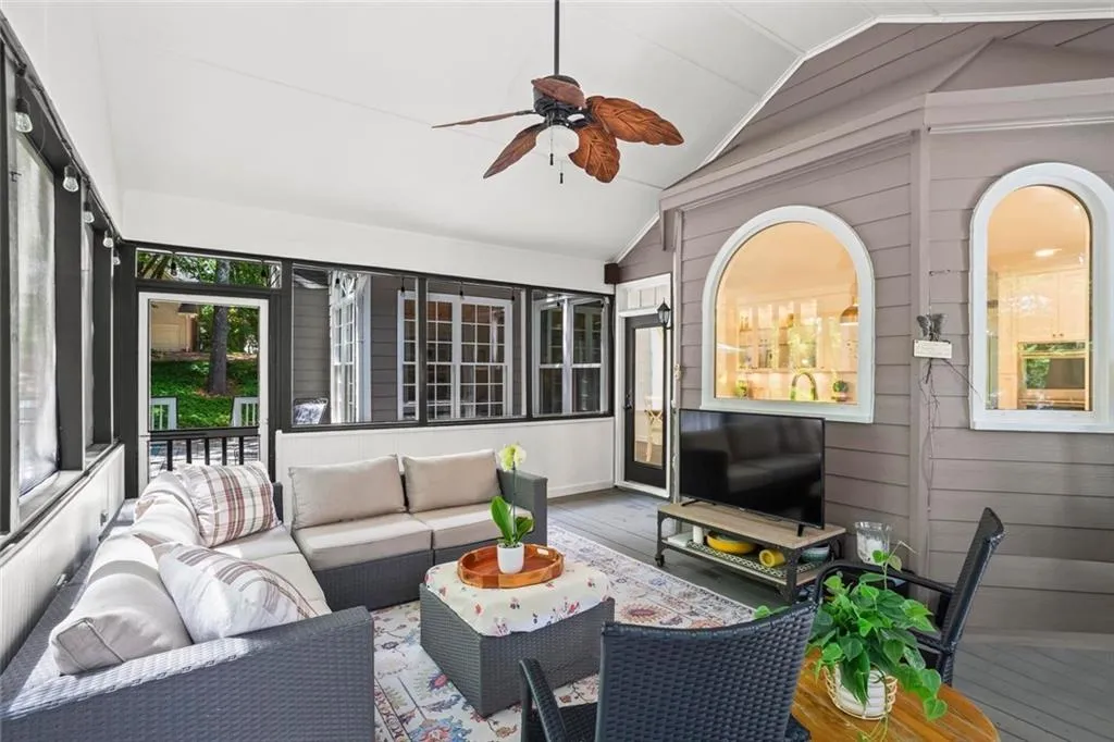 Alpharetta, Georgia 30005, United States, 5 Bedrooms Bedrooms, ,3 BathroomsBathrooms,Residential,Active,156073