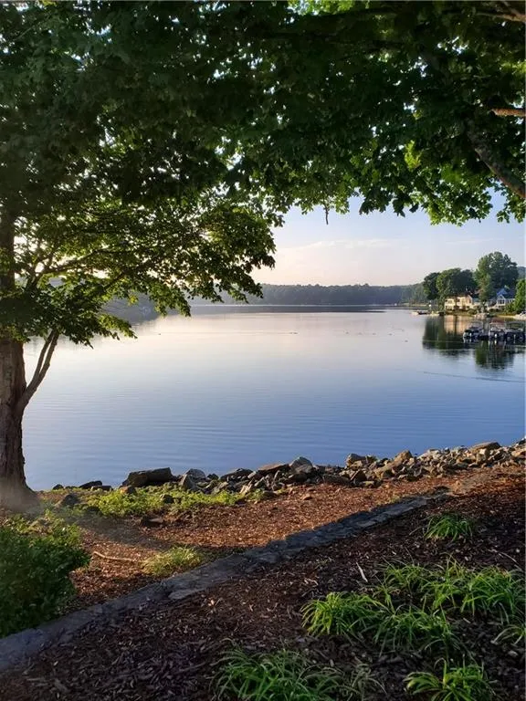 Alpharetta, Georgia 30005, United States, 5 Bedrooms Bedrooms, ,3 BathroomsBathrooms,Residential,Active,156073