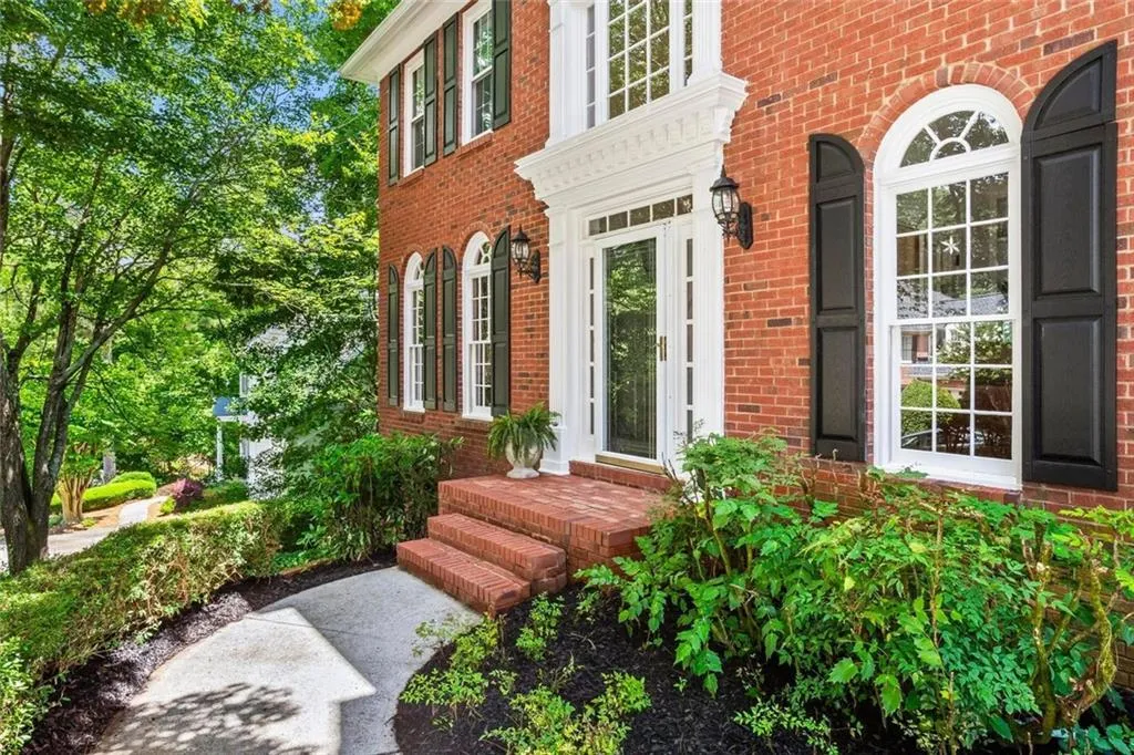 Alpharetta, Georgia 30005, United States, 5 Bedrooms Bedrooms, ,3 BathroomsBathrooms,Residential,Active,156073