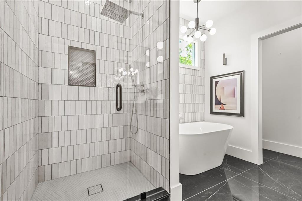 2186 Park Terrace Ter, College Park, Georgia image 38