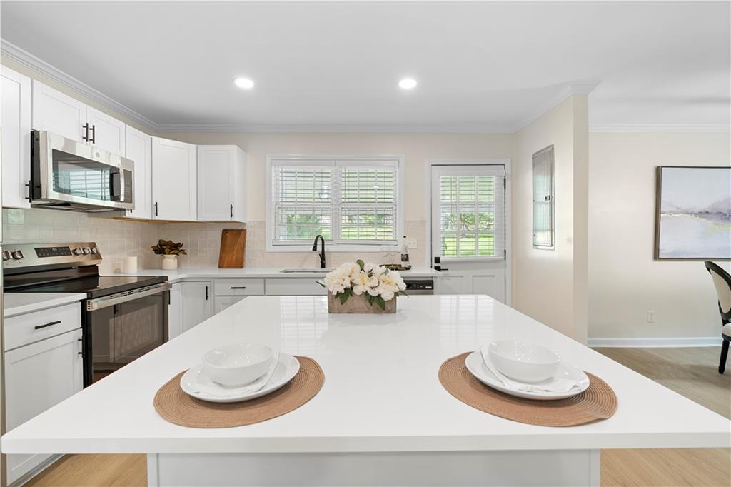 44 Willis Road SW