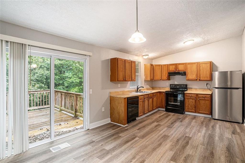 1034 Sandy Ridge Road, Mcdonough, Georgia image 4