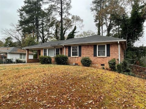 Photo of 2021 Connie Lane, Decatur, GA 30032 (MLS # 7694961)