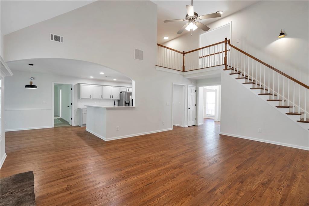 5523 River Valley Way