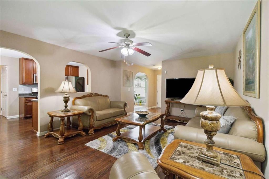 1127 Oak Hollow Court, Hampton, Georgia image 7