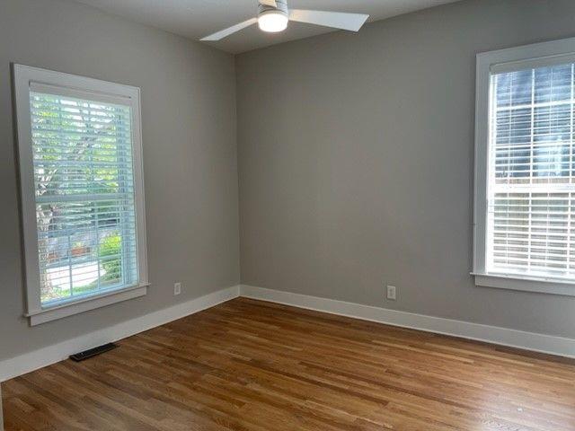 1093 KIRKWOOD Avenue SE