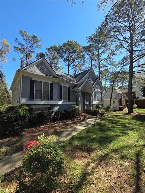 Homes For Sale - 3860 Brookview Point<br/> Decatur, GA 30034