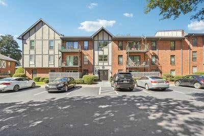 Condo For Sale - 6851 Roswell Road #F-1<br/> Sandy Springs, GA 30328