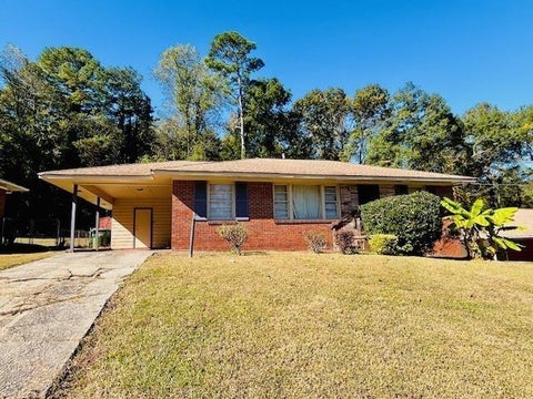 Homes For Sale - 2635 Fairlane Drive<br/> Atlanta, GA 30354