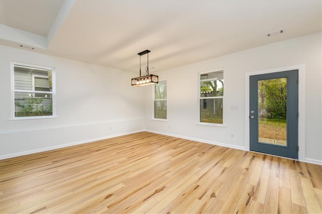 2286 Carver Drive, Atlanta, Georgia image 8
