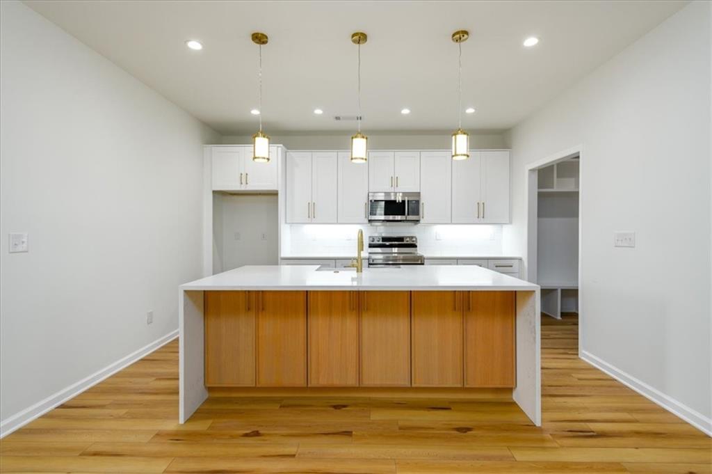 2286 Carver Drive, Atlanta, Georgia image 11