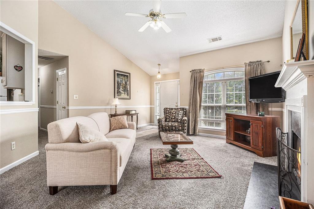 7008 Glen Valley Way, Fairburn, Georgia image 6