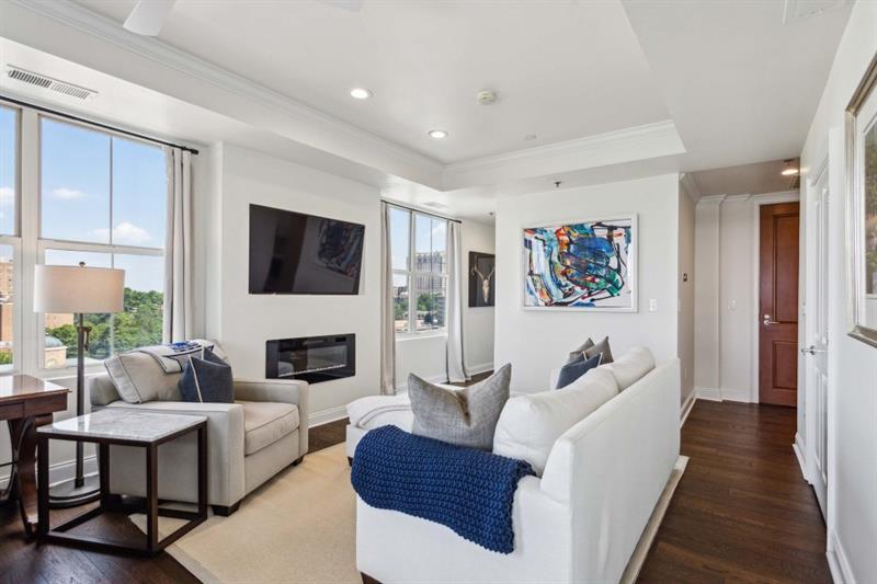 2881 Peachtree Road NE 1005