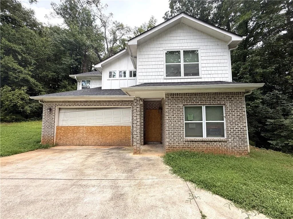 2152 Lilac Lane