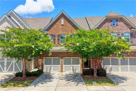 Townhouse For Sale - 1246 Foxcroft Lane<br/> Cumming, GA 30041