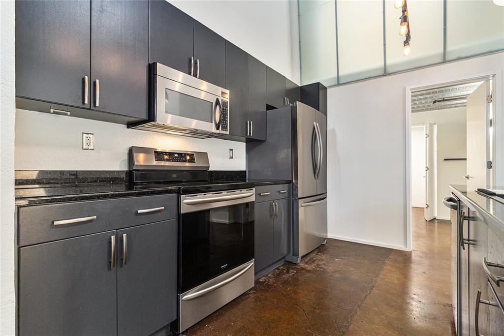 195 Arizona Avenue NE 102