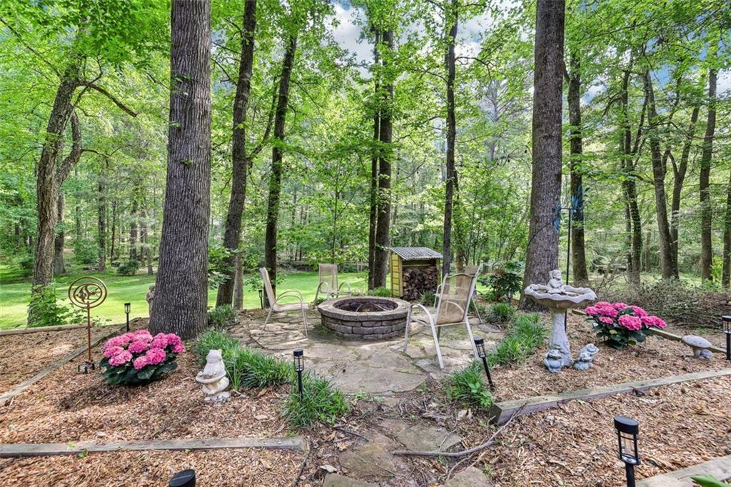 989 Pinfeather Court, Lawrenceville, Georgia image 3