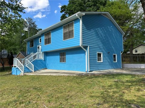 Photo of 2447 Landington Way, Duluth, GA 30096 (MLS # 7750716)