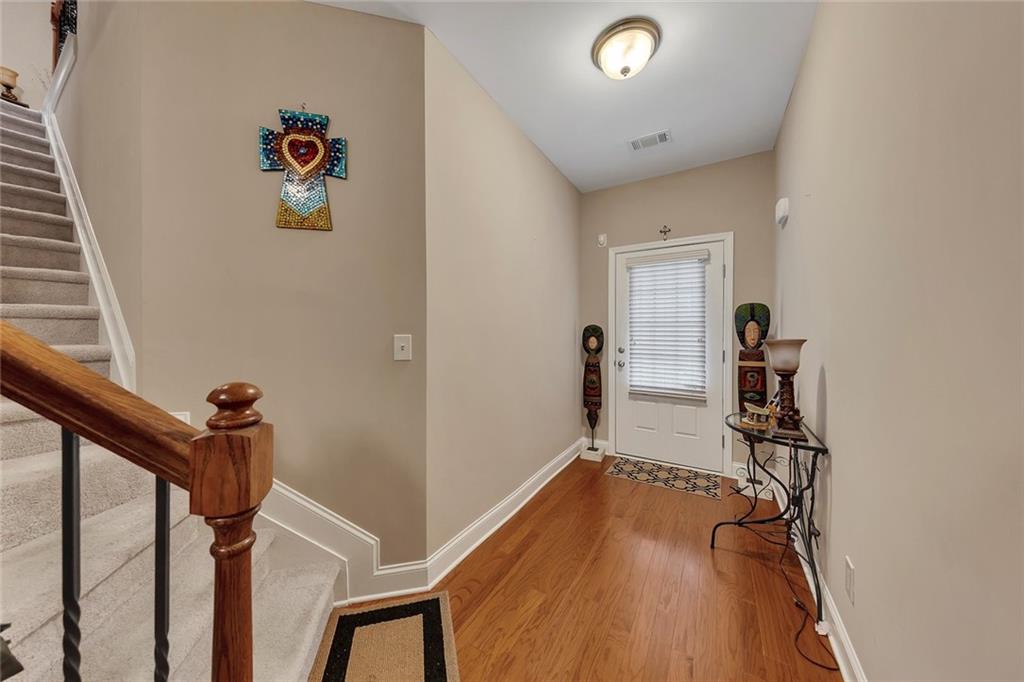 5614 Cobblestone Creek Avenue 8
