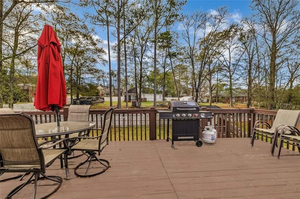 Douglasville, Georgia 30134, United States, 5 Bedrooms Bedrooms, ,3 BathroomsBathrooms,Residential,Active,254709