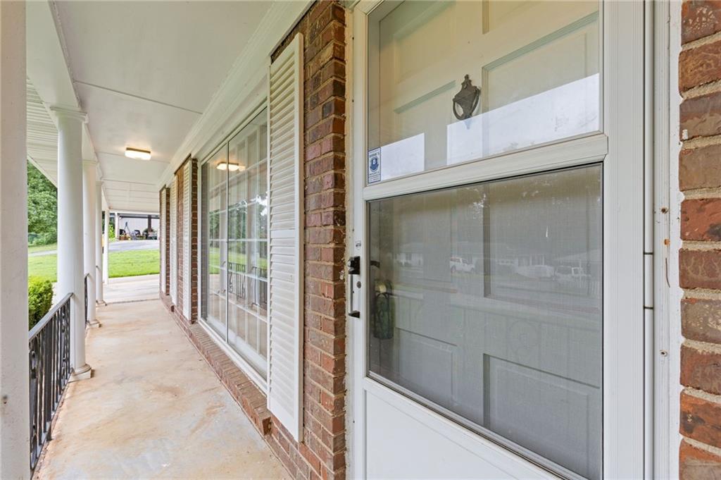 3220 Clearview Drive SW