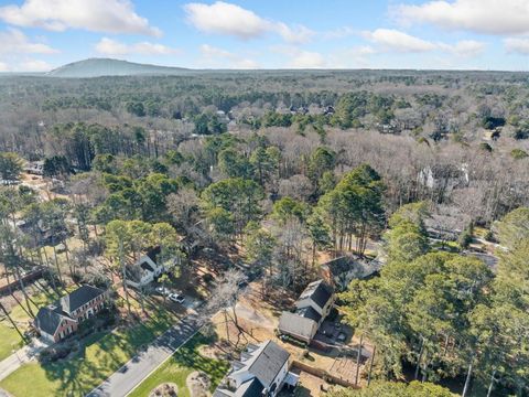 A home in Lilburn