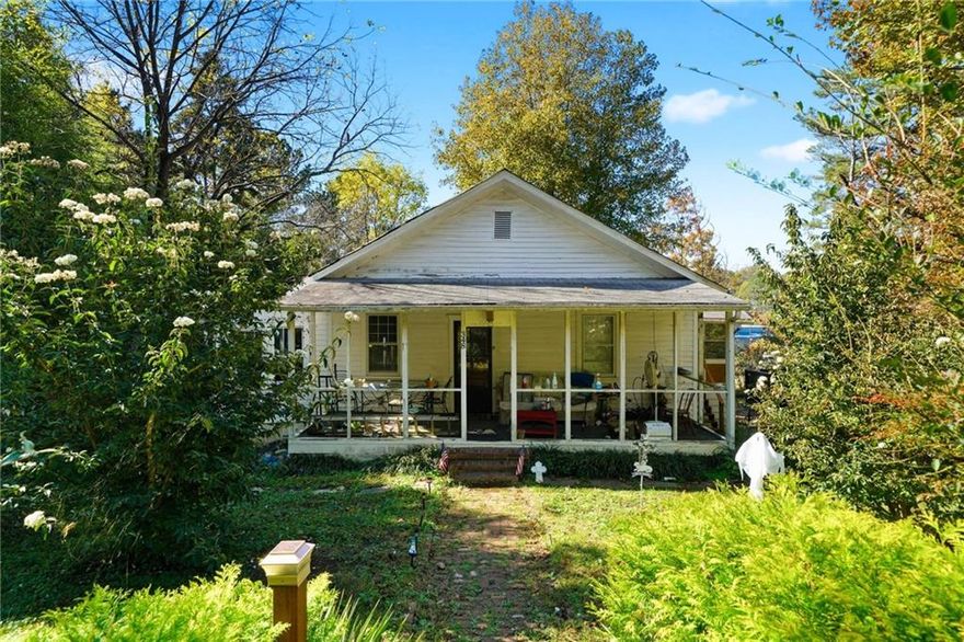 Historic home located within the city limits of Jasper on nearly one acre of land. Currently zoned commercial, this property offers excellent residential or commercial potential. The home features approximately 1,700 heated square feet with public water and sewer already connected. Property is tenant occupied and requires a minimum of 24 hours’ notice for all showings. Home needs some TLC and is being sold as-is but offers outstanding opportunity and location. Serious buyers only. Cash or conventional financing only at this time. Call today to schedule your private showing!