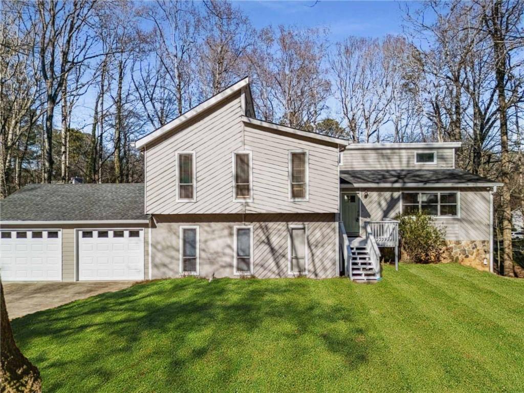 4519 Glenforest Drive, Roswell, Georgia image 1