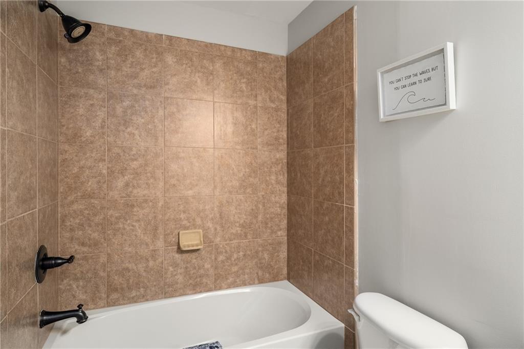 10416 Park Walk Point, Alpharetta, Georgia image 39