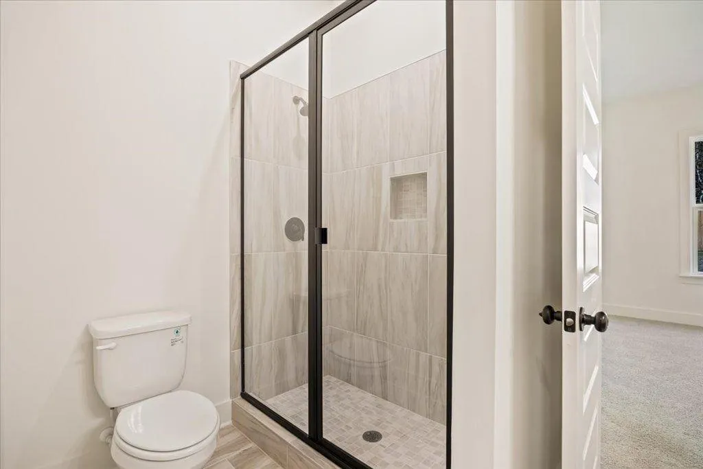 Gainesville, Georgia 30506, United States, 5 Bedrooms Bedrooms, ,5 BathroomsBathrooms,Residential,Active,174075