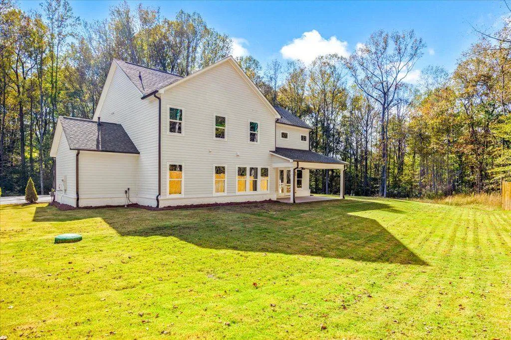 Gainesville, Georgia 30506, United States, 5 Bedrooms Bedrooms, ,5 BathroomsBathrooms,Residential,Active,174075